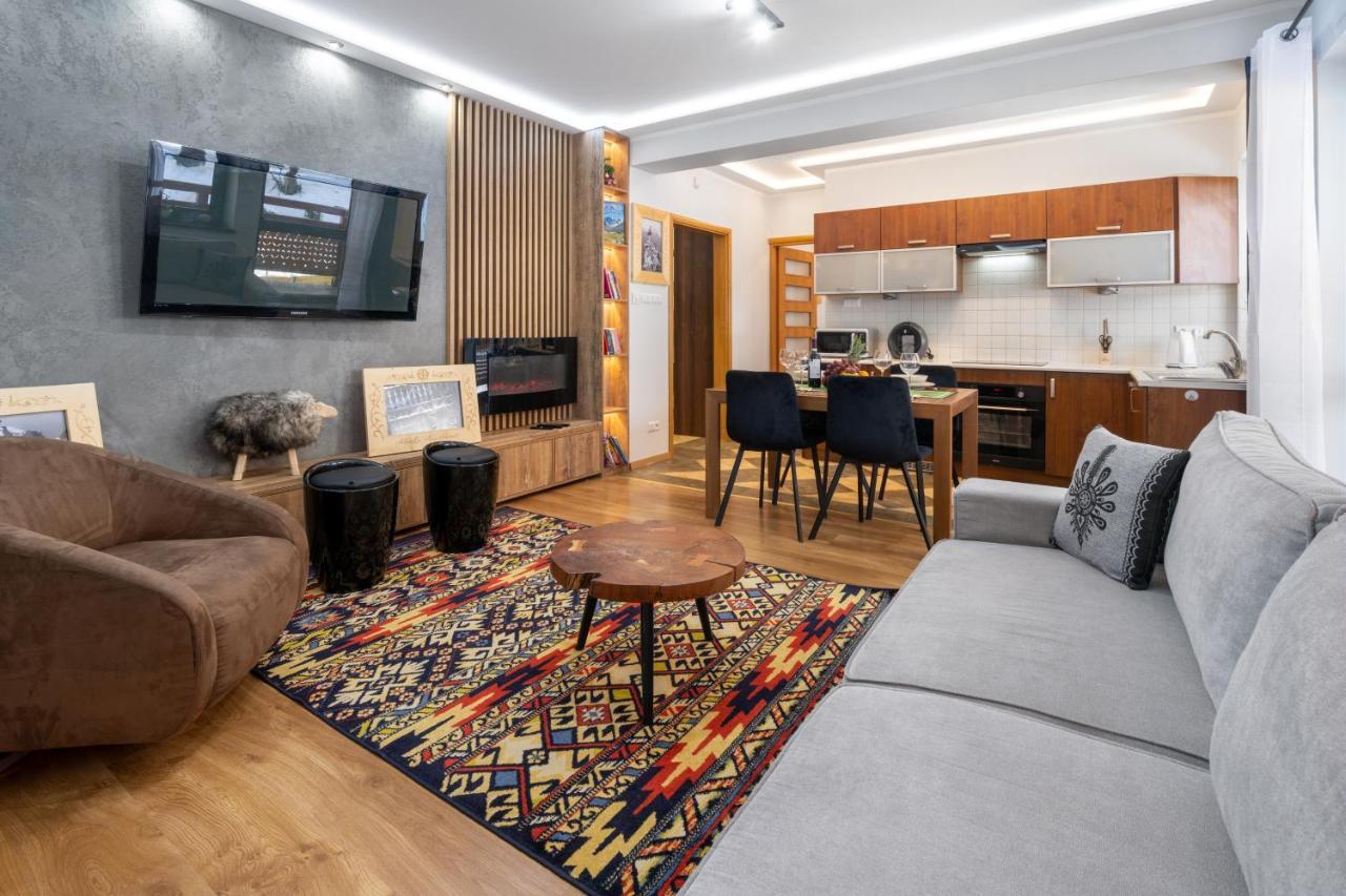 Tatraholiday - Apartament Tatrzanski Jaszczurowka ザコパネ エクステリア 写真