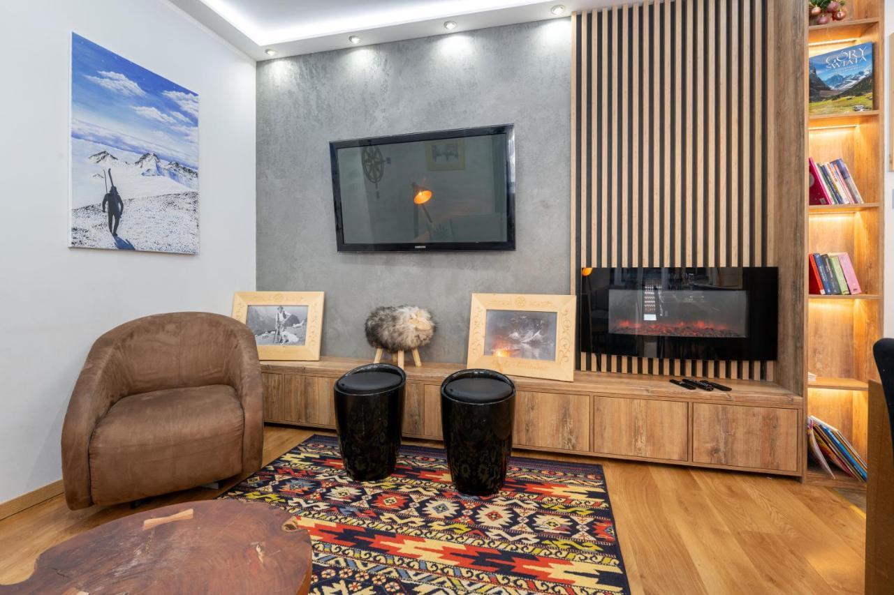 Tatraholiday - Apartament Tatrzanski Jaszczurowka ザコパネ エクステリア 写真